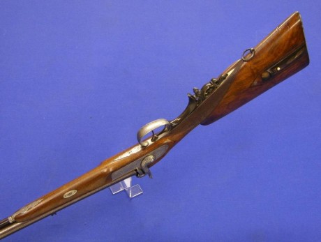 Voy a colocar unas fotos de un arma larga alemana de llave de mecha del siglo XVI. 160