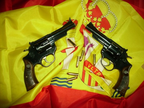 Hola,he abierto este hilo para que todos aquellos que tengais armas Españolas,podais lucirlas aqui con 100