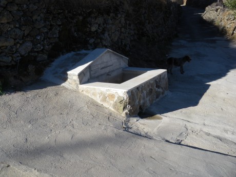 Hola compis. 
Os cuento el lance de ayer porque tiene tela marinera. De alguna manera me da hasta vergüenza 32