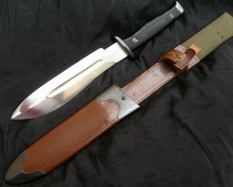 Muy buenas.

Tengo la oportunidad, gracias a un amigo, de diseñar lo que podría ser el cuchillo ideal 110