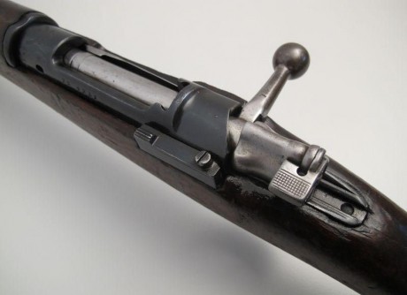 Hola, He visto un Mauser español, modelo 1893, pero algo no me cuadra, ya que esta marcado "Fabrica 01