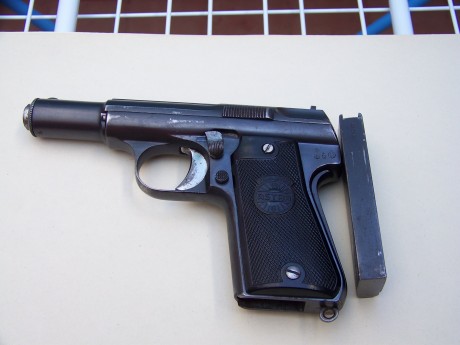 Hola,he abierto este hilo para que todos aquellos que tengais armas Españolas,podais lucirlas aqui con 111