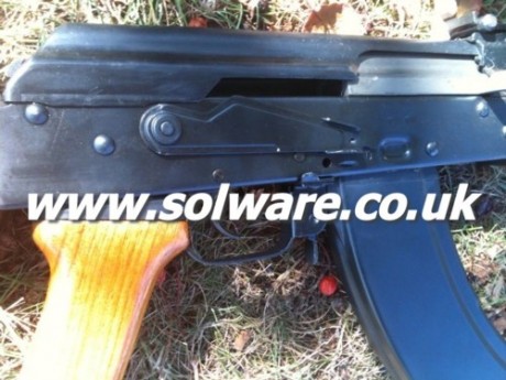 hechando un vistazo por la web en busca de informacion del ak 47 de co2 cybergun calibre 4,5 bb, me tope 21