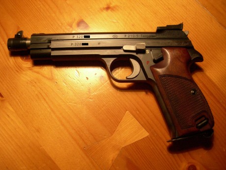 Sin lugar a dudas la pistola 9mm mas precisa de todos los tiempos es la SIG P210. Es imbatible en precisión 91