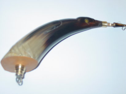 Yo tambien tengo cuernos. La ventaja es que me los he hecho yo mismo.
Como prometí hace tiempo, ahí van 01