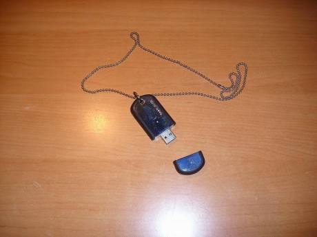 Hola!!!

Vendo Pendrive USB marca Dane-Elec con forma de chapa de identificación militar.
Tiene una capacidad 01