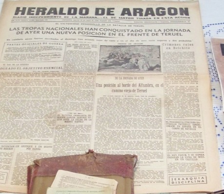 Bueno queria preguntaros a ver si sabeis algun sitio donde comprar algunas hojas para guardar periodicos 00