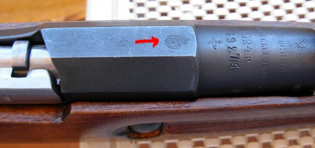 El Mosin-Nagant ..
es un rifle militar accionado por cerrojo, con cargador de cinco proyectiles, que 131