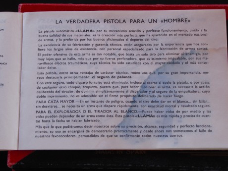 Hoy mientras un compañero vaciaba su taquilla preparandose para la jubilación que le viene en unos días, 32