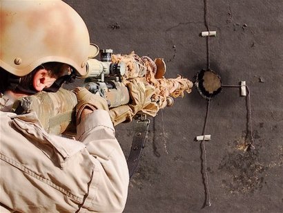 Agujeros de ratas, snipers holes, troneras o como le quieran llamar. Francotirador urbano el reto insuperable.

Un 140
