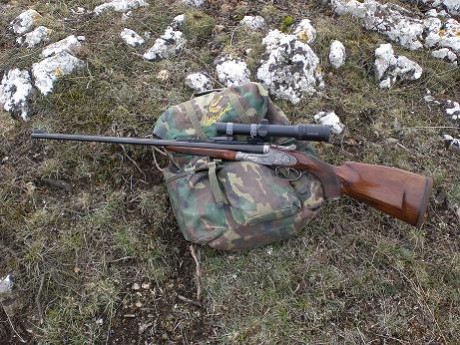 Hola amigos: Tanta fama tienen los rifles de calidad express ingleses, que, aunque, como casi siempre, 10