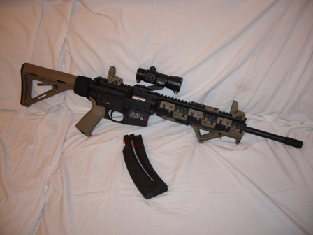 hola a tod@s
hace muy poco que tengo el colt M4 del 22lr y le tengo puesto un visor tasco 6x24x50 va muy 60