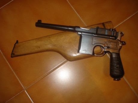 Hola,he abierto este hilo para que todos aquellos que tengais armas Españolas,podais lucirlas aqui con 142