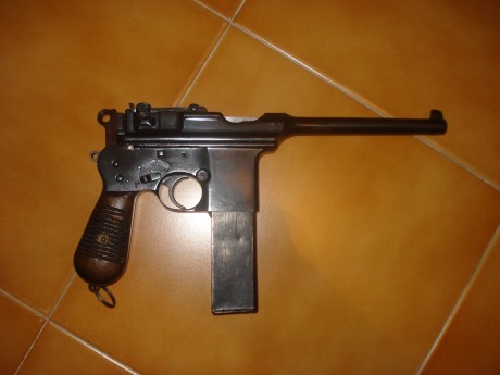 Hola,he abierto este hilo para que todos aquellos que tengais armas Españolas,podais lucirlas aqui con 21