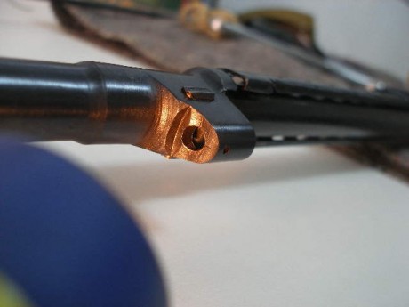 Hola.

Buscando un Dragunov SVD auténtico ruso, me he tropezado con un Tokarev SVT 40, por menos de 400 172