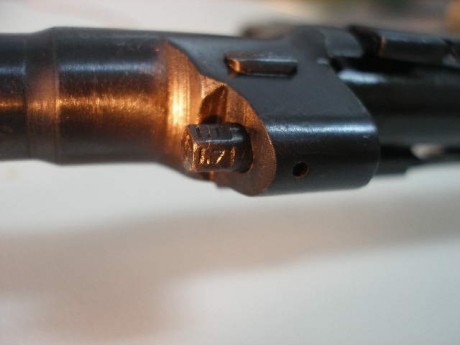 Hola.

Buscando un Dragunov SVD auténtico ruso, me he tropezado con un Tokarev SVT 40, por menos de 400 02