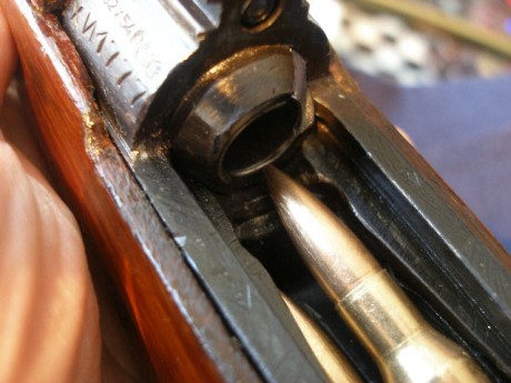 Hola.

Buscando un Dragunov SVD auténtico ruso, me he tropezado con un Tokarev SVT 40, por menos de 400 30