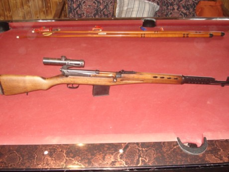 Hola.

Buscando un Dragunov SVD auténtico ruso, me he tropezado con un Tokarev SVT 40, por menos de 400 62