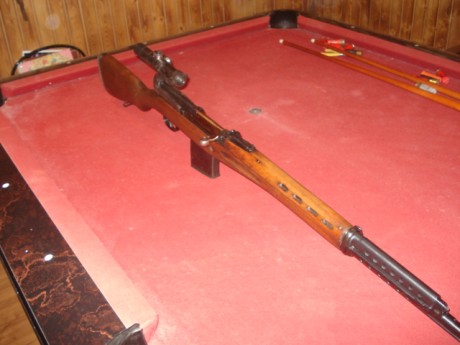 Hola.

Buscando un Dragunov SVD auténtico ruso, me he tropezado con un Tokarev SVT 40, por menos de 400 61