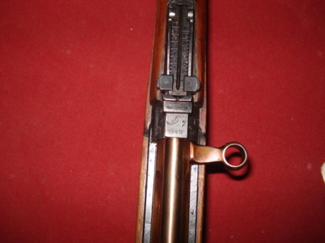 Hola.

Buscando un Dragunov SVD auténtico ruso, me he tropezado con un Tokarev SVT 40, por menos de 400 60