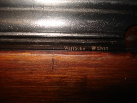Hola.

Buscando un Dragunov SVD auténtico ruso, me he tropezado con un Tokarev SVT 40, por menos de 400 70