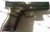 Hola, tengo una duda, el otro día navegando por internet me encontré con la GLOCK 17 DX que el cañón es 141