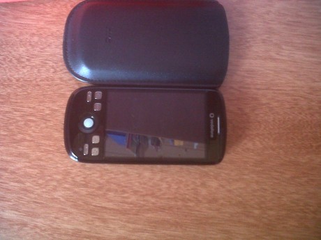 vendo tlf nuevo htc magic  de la linea vodafont  ideal regalo de reyes.60 euros VENDIDO  SE PUEDE CERRAR 00