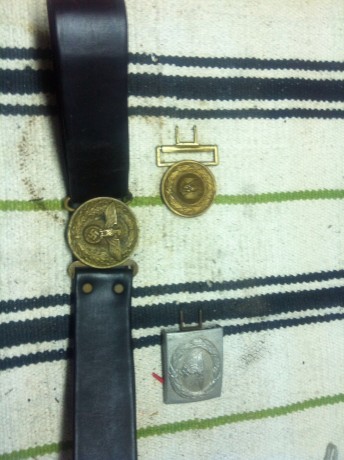 Tengo unas cosillas a la venta, me gustaria vender el lote aunque puede que sea un poco bestia.

Daga 42