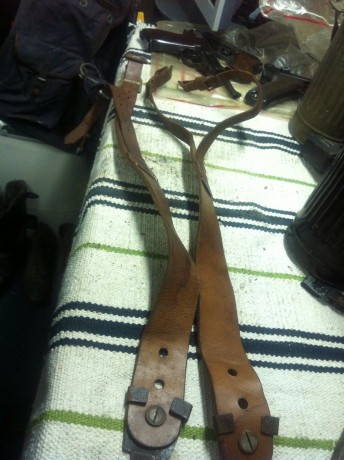 Tengo unas cosillas a la venta, me gustaria vender el lote aunque puede que sea un poco bestia.

Daga 82
