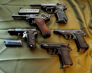 Iniciaremos con una artilleria Erfurt 1914, para continuar con una Mauser Original 4 pulgadas fabricada 150