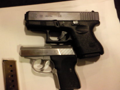 Saludos a todos, os quiero pedir me digais vuestras opiniones sobre la pistola citada, la quiero como 80