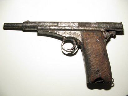 Esta campogiro de 1913-16 ha sido encontrada en el campo.
Puedo quedarmela? Que debo hacer para no tener 52