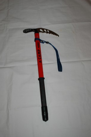 Piolet CAM de travesia. Usado, en perfecto estado.
35 euros envio incluido. 00