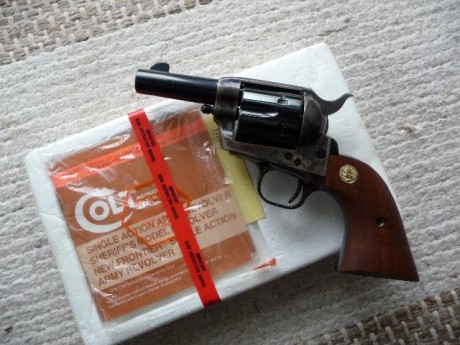 Me encantan los rifles de palanca. No sé si son potentes, ni si son precisos y lo que si sé es que no 111