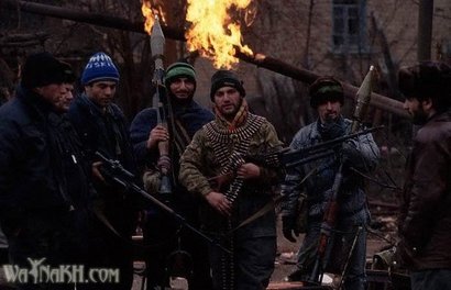 Agujeros de ratas, snipers holes, troneras o como le quieran llamar. Francotirador urbano el reto insuperable.

Un 70