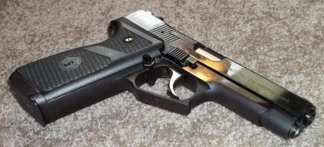 Hola a todos

abro este hilo para comentar detalles y compartir historias y fotos de la Llama OMNI , aquel 72