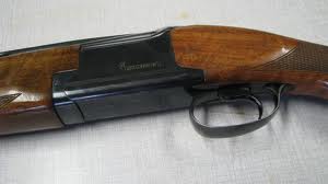 Hola a todos,estoy indagando por la red sobre esta superpuesta que Browning puso a la venta entre 1987 10
