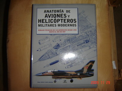 tengo un excedente de dos libros magníficos de Libsa, 

"submarinos de guerra"
"anatomía 10