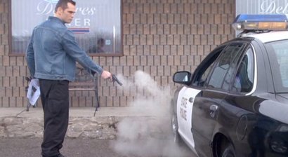 Compañeros,

En vista de las ganas de algunos (Elcafe, Wilcow, Vrakk, etc) por adivinar armas de películas 130