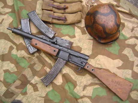 Hace unos días encontré por casualidad en una web extranjera un arma a la venta que hacía muchos años 50