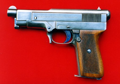 Hace unos días encontré por casualidad en una web extranjera un arma a la venta que hacía muchos años 140