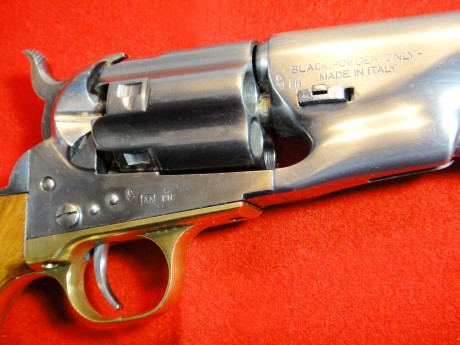  Hilo para colocar fotos, de esas armas de pólvora negra que tanto nos gustan y tenemos bien cuidadas, 111