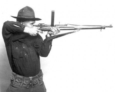 Hace unos días encontré por casualidad en una web extranjera un arma a la venta que hacía muchos años 170