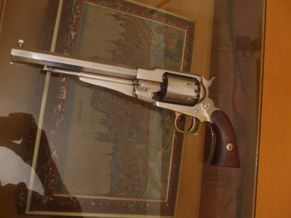 Hola a todos. Me acaba de llegar la licencia AE y siento debilidad por los revólveres. Mi intención es 110