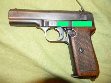 Hace unos días encontré por casualidad en una web extranjera un arma a la venta que hacía muchos años 161