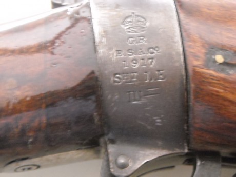 pues...que me ha entrado la pelusona con el hilo del Garand, y decido contraatacar con el Enfield!!!

fotos 120