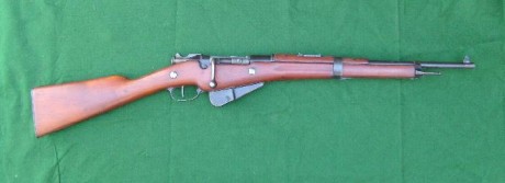 Hace unos días encontré por casualidad en una web extranjera un arma a la venta que hacía muchos años 100