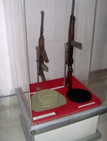 Hace unos días encontré por casualidad en una web extranjera un arma a la venta que hacía muchos años 70