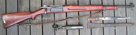 Hace unos días encontré por casualidad en una web extranjera un arma a la venta que hacía muchos años 142