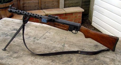 Hace unos días encontré por casualidad en una web extranjera un arma a la venta que hacía muchos años 111